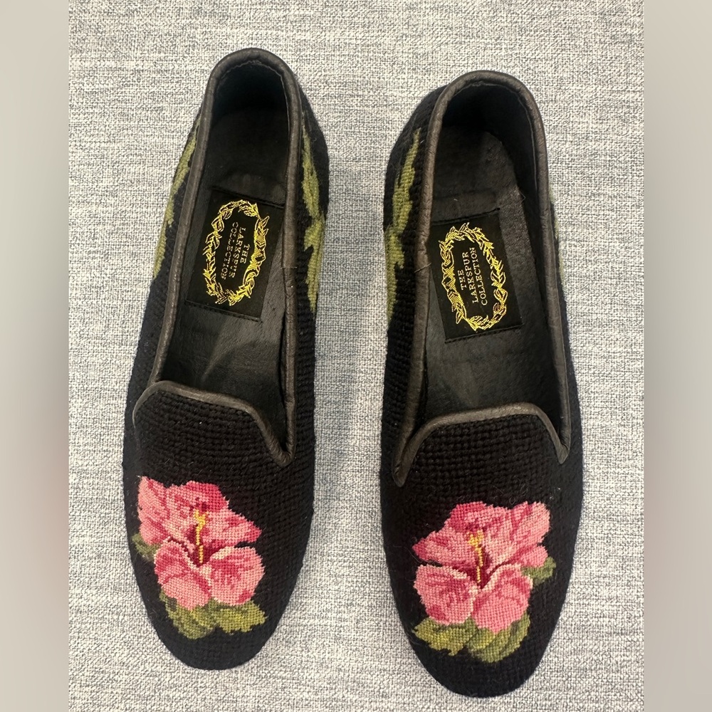 Floral Embroidered Black Loafers